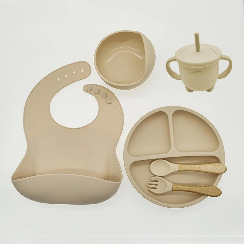 Lunivay Silicone Baby Feeding Set – Suction Bowl & Toddler Utensils