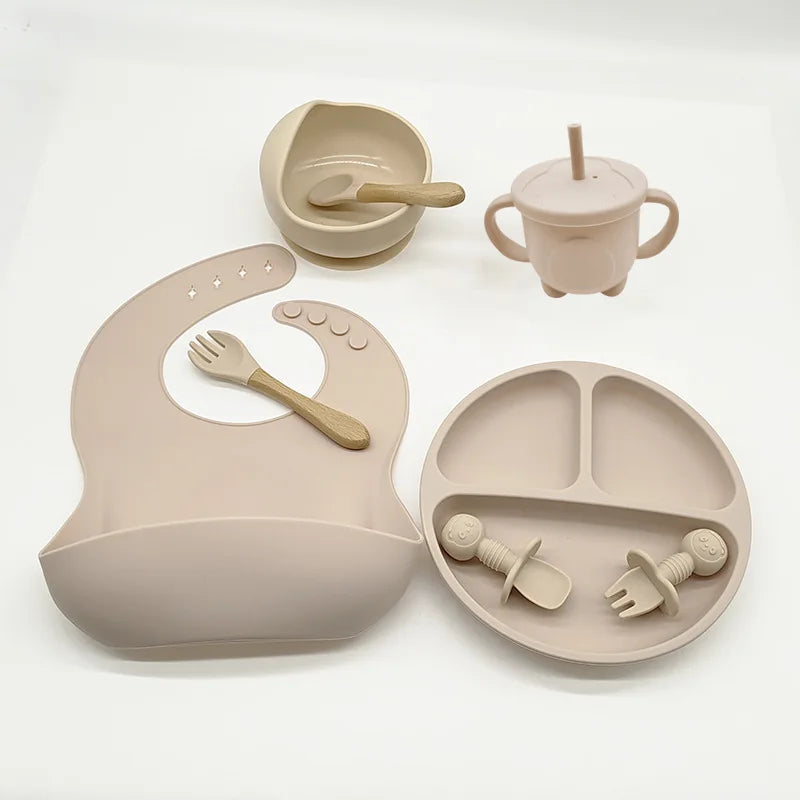 Lunivay Silicone Baby Feeding Set – Suction Bowl & Toddler Utensils