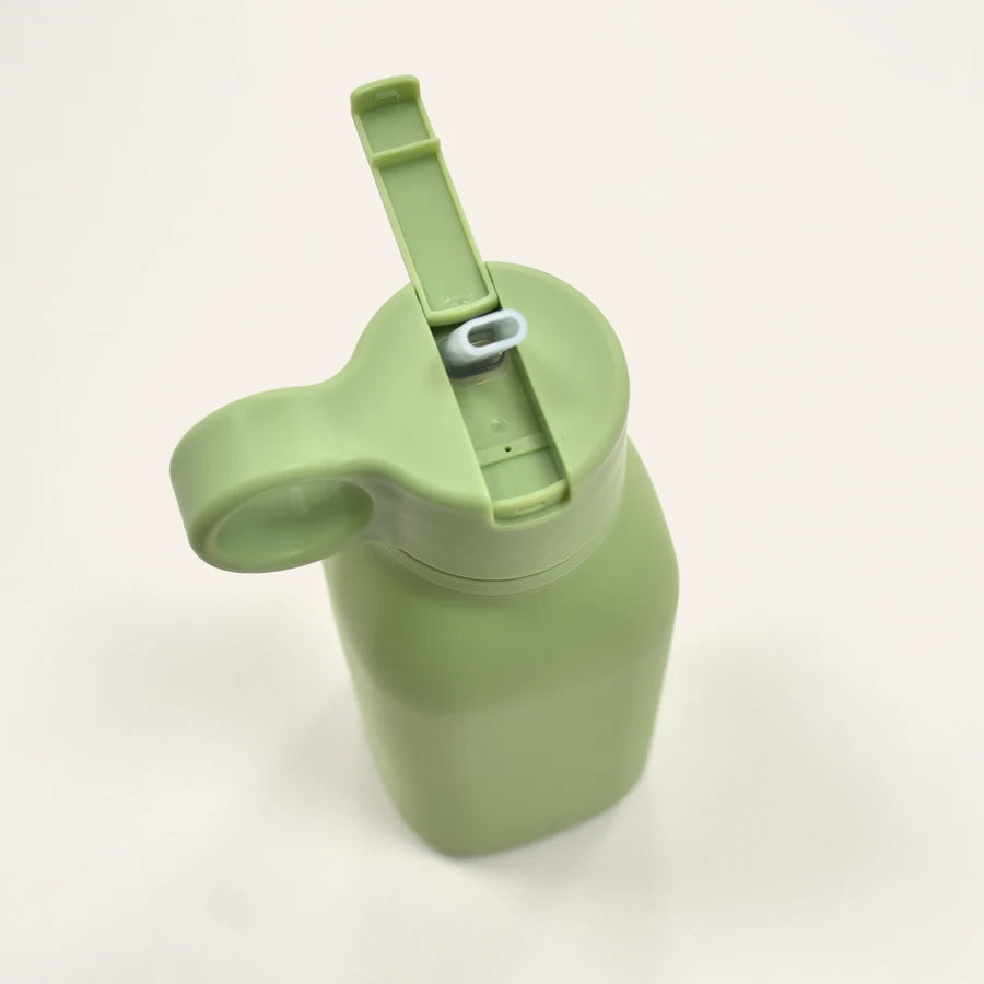 eco friendly silicone baby drinking cup with compact travel friendly design
